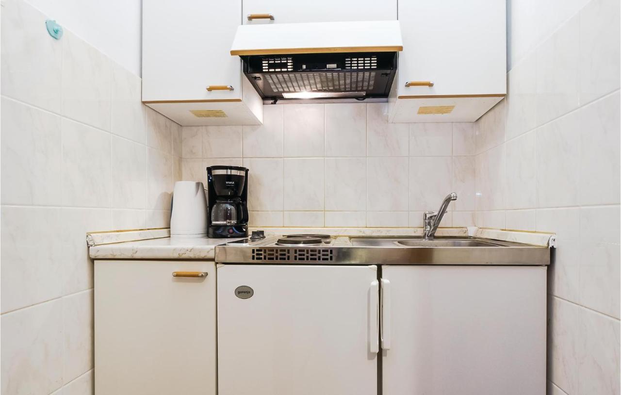 Cozy Apartment In Lokva Rogoznica With Wifi Exterior foto