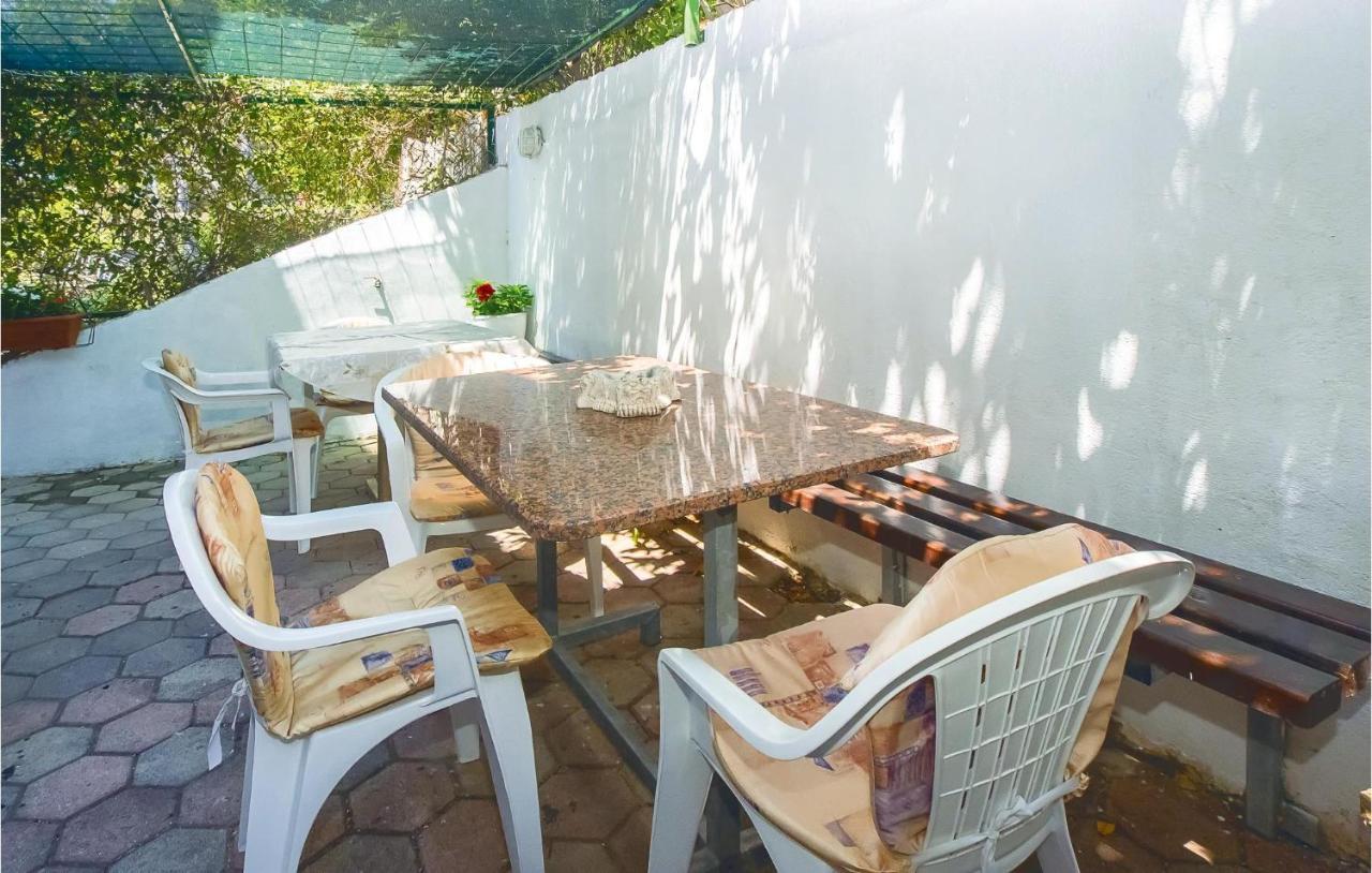Cozy Apartment In Lokva Rogoznica With Wifi Exterior foto